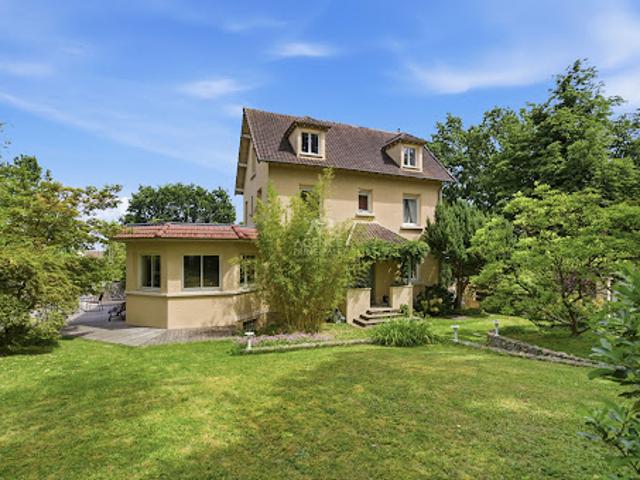 Maison avec jardin et terrasse