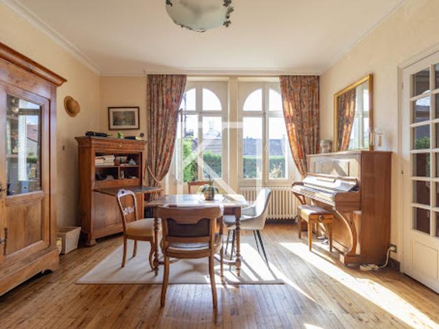 Maison avec jardin et terrasse
