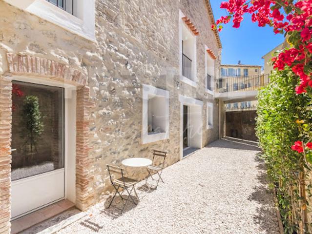 Maison avec jardin et terrasse