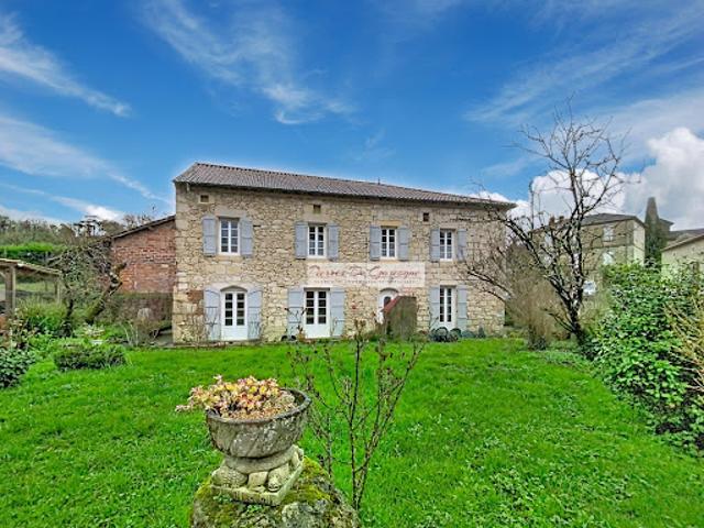 Maison avec jardin et terrasse
