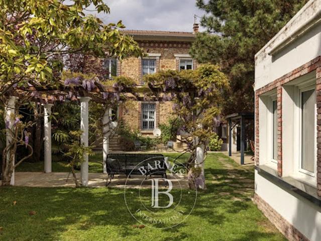 Maison avec jardin et terrasse