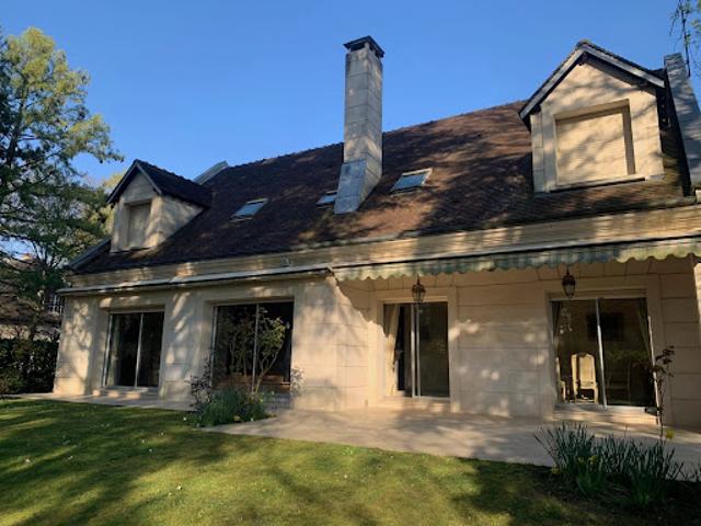 Maison avec jardin et terrasse