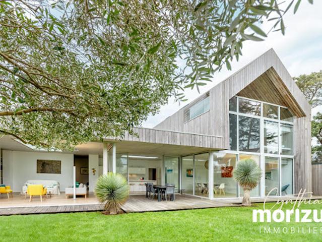 Maison avec jardin et terrasse