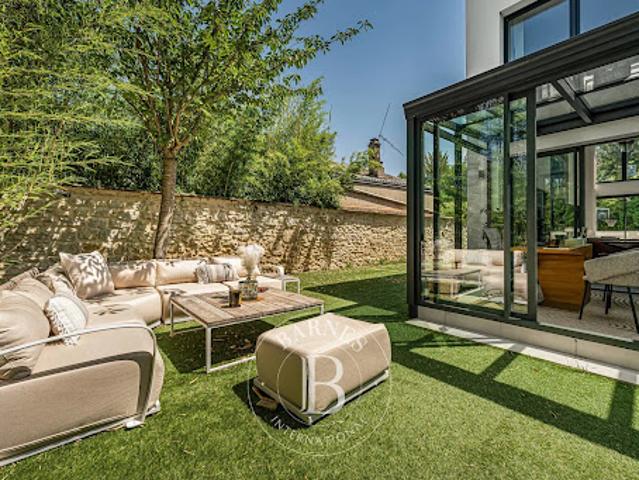 Maison avec jardin et terrasse