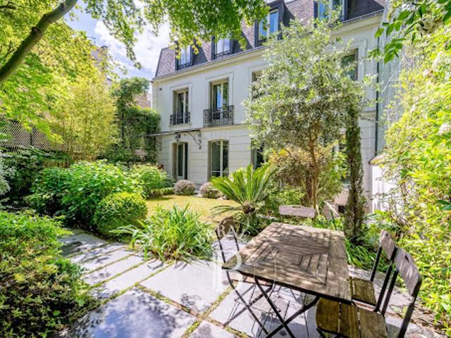Maison avec jardin et terrasse