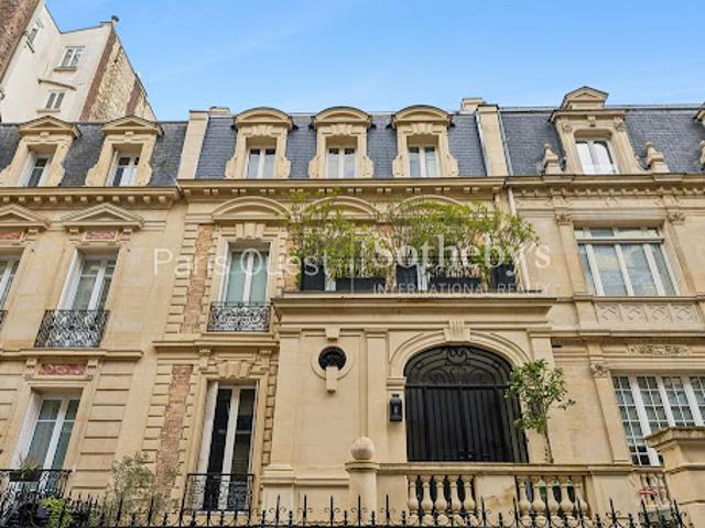 Hôtel particulier avec jardin