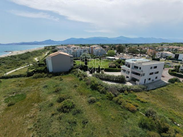 Maison avec jardin et terrasse