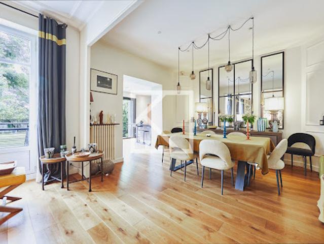 Maison avec jardin et terrasse