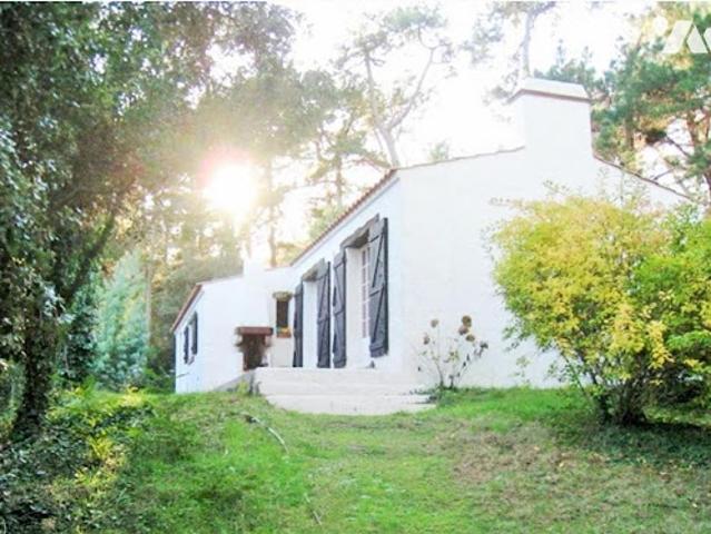 Maison avec jardin et terrasse