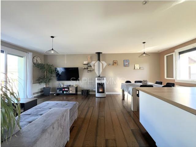 Maison avec jardin et terrasse