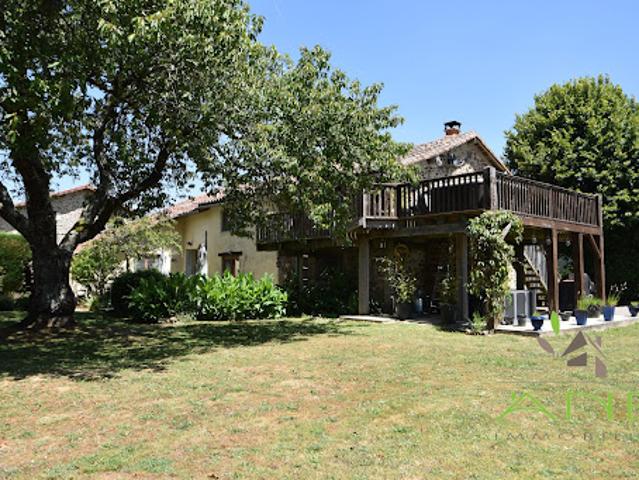 Maison avec jardin et terrasse