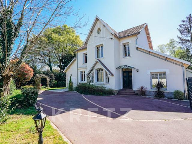 Maison avec jardin et terrasse
