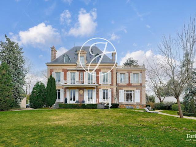 Maison avec jardin et terrasse