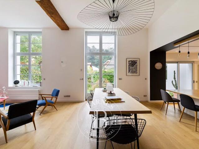 Maison avec jardin et terrasse
