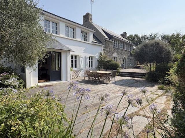 Maison avec jardin et terrasse