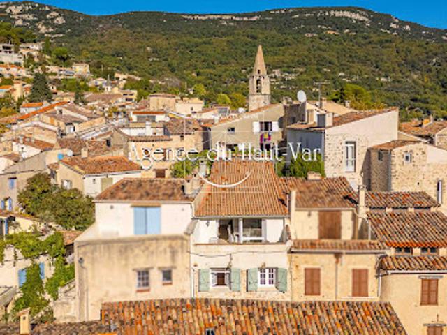 Maison avec jardin et terrasse