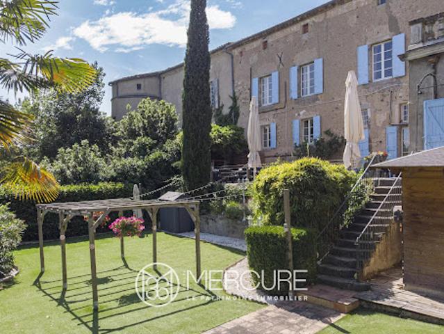 Maison avec jardin et terrasse