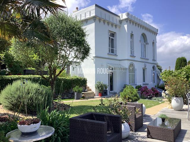 Maison avec jardin et terrasse