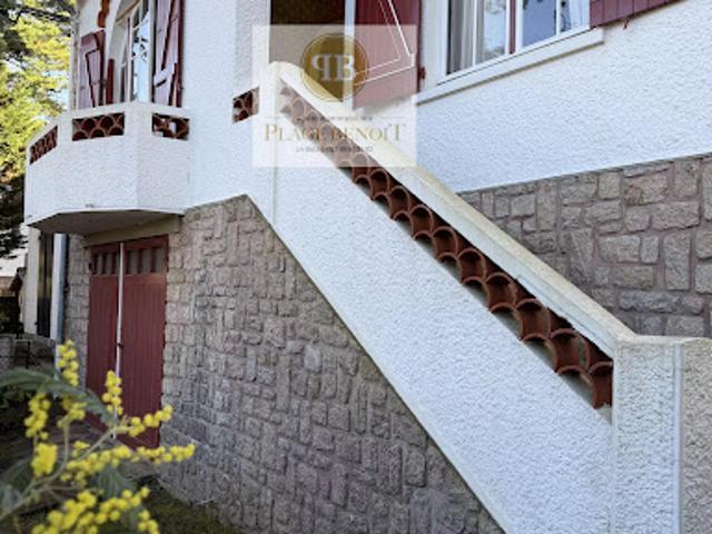 Maison avec jardin et terrasse