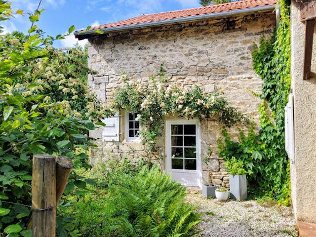 Maison avec jardin et terrasse