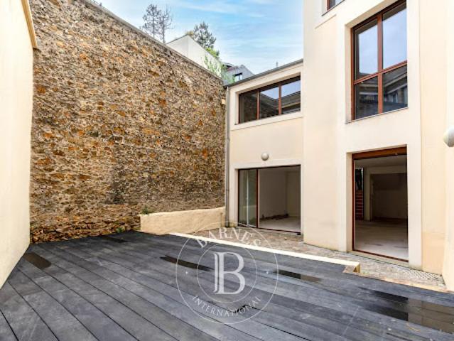 Maison avec jardin et terrasse