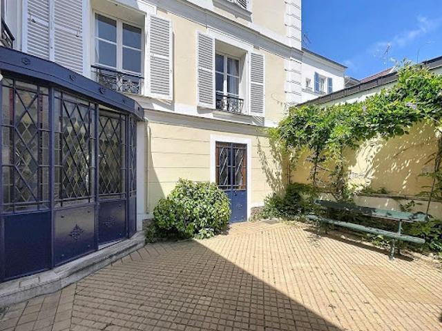 Maison avec jardin et terrasse
