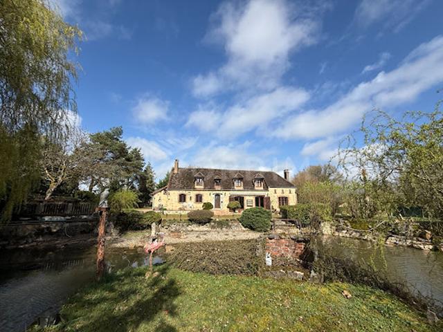 Maison avec jardin et terrasse