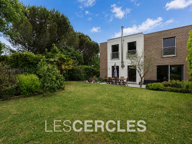 Maison avec jardin et terrasse