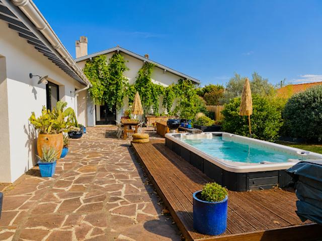 Maison avec jardin et terrasse