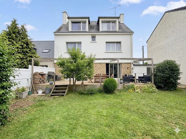 Maison avec jardin et terrasse