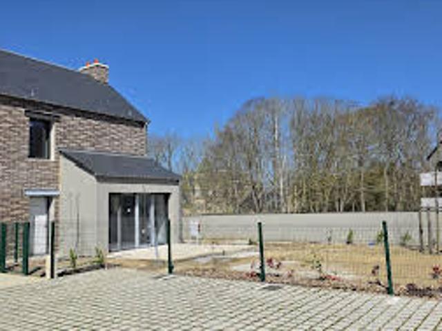 Maison avec jardin et terrasse