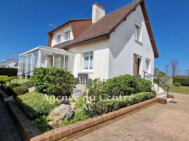 Maison avec jardin et terrasse