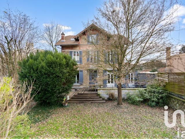 Maison avec jardin et terrasse