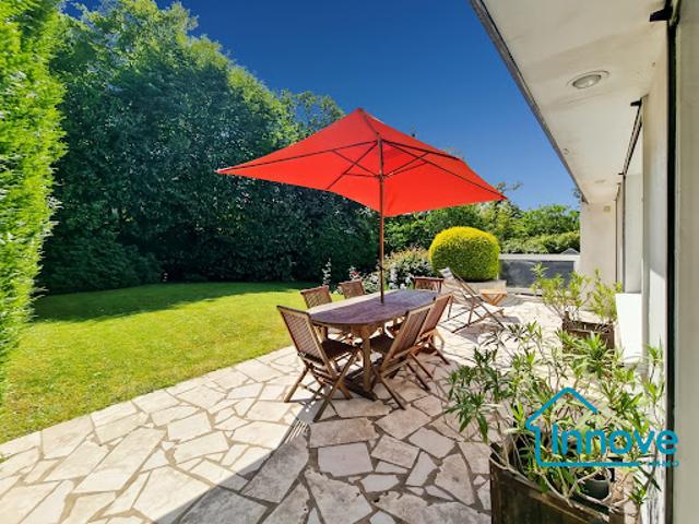 Maison avec jardin et terrasse