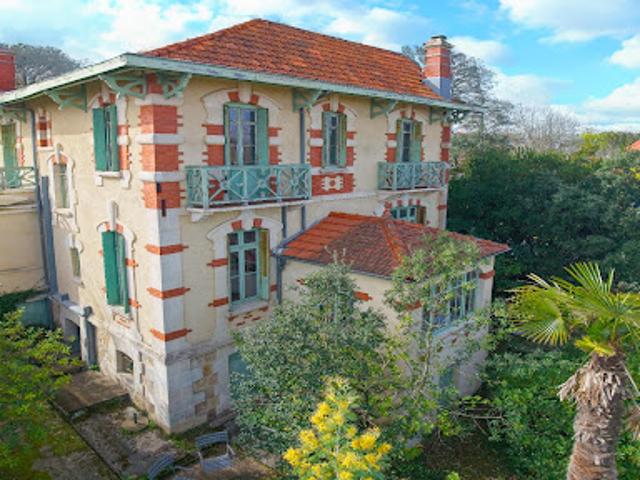 Maison avec jardin et terrasse