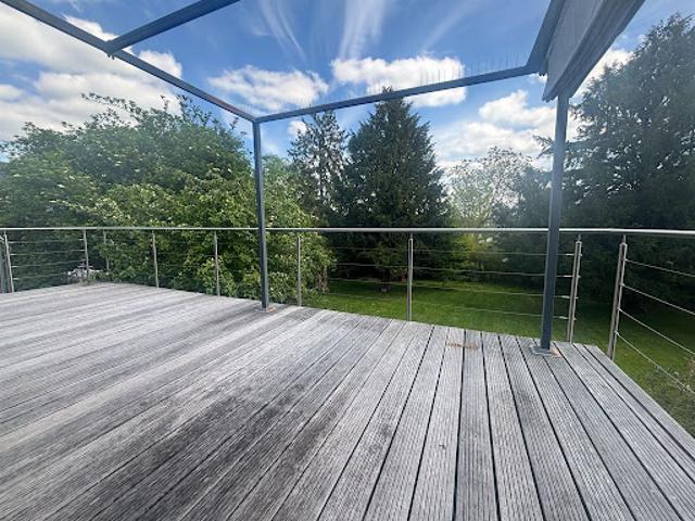 Maison avec jardin et terrasse