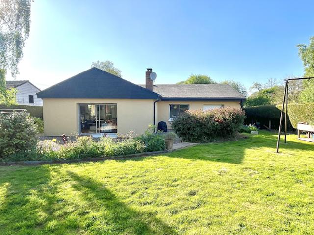 Maison avec jardin et terrasse