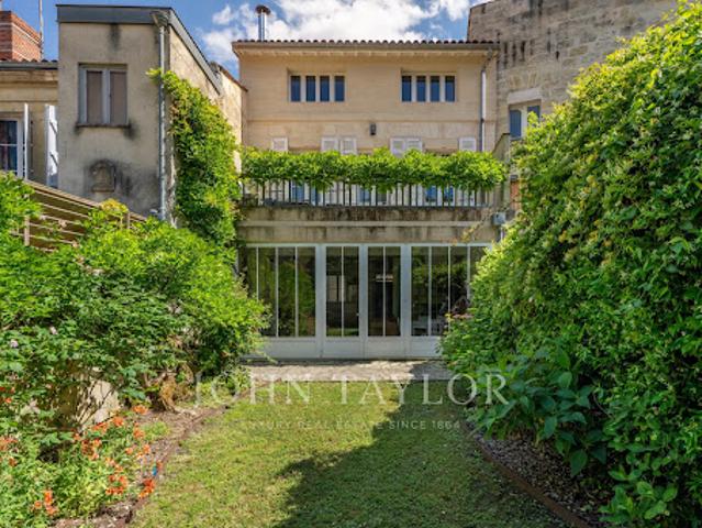 Maison avec jardin et terrasse