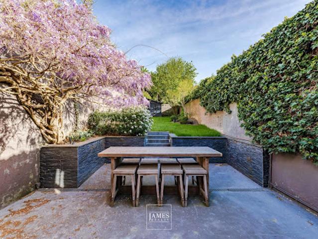 Maison avec jardin et terrasse