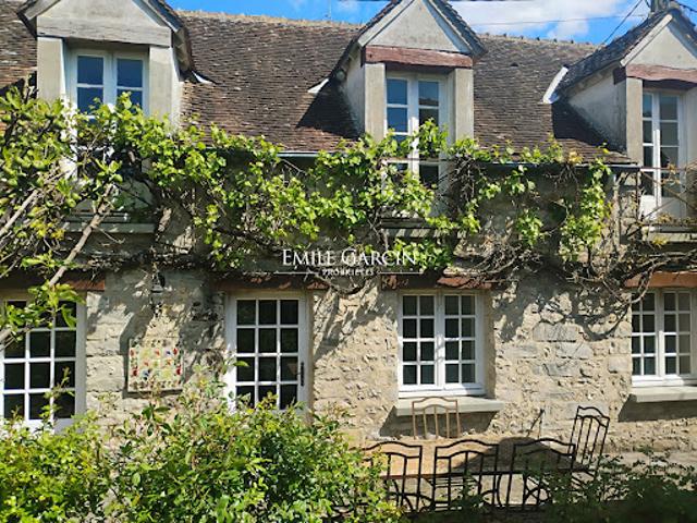 Maison avec jardin et terrasse