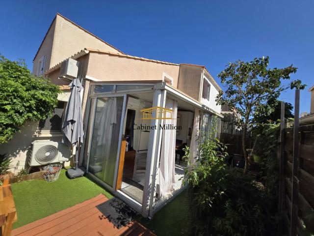 Maison avec jardinet vue Gardiole