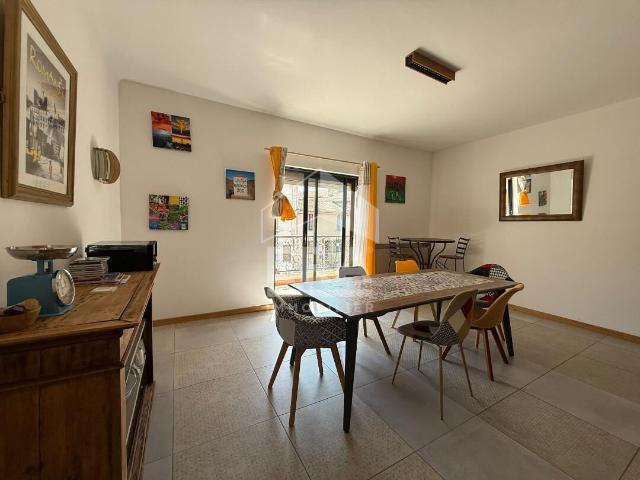 Maison avec local commercial 117m² Saint Rémy de Provence