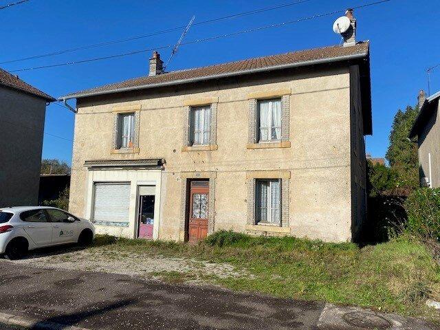 Maison avec local commercial