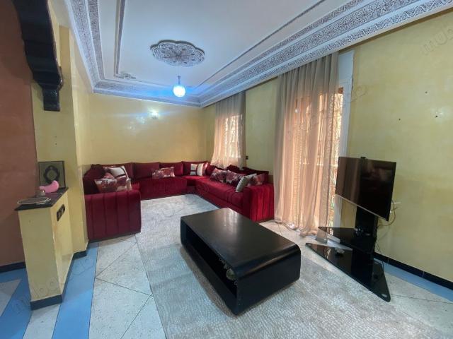 Maison avec magasins a vendre a Hay ennour 84M2