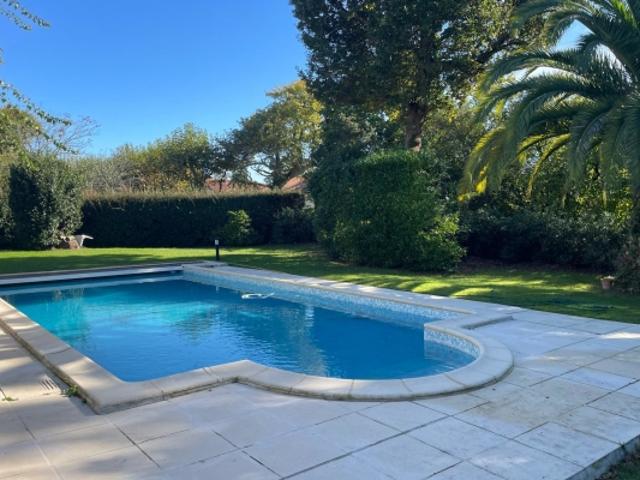 MAISON AVEC MAGNIFIQUE JARDIN BIARRITZ