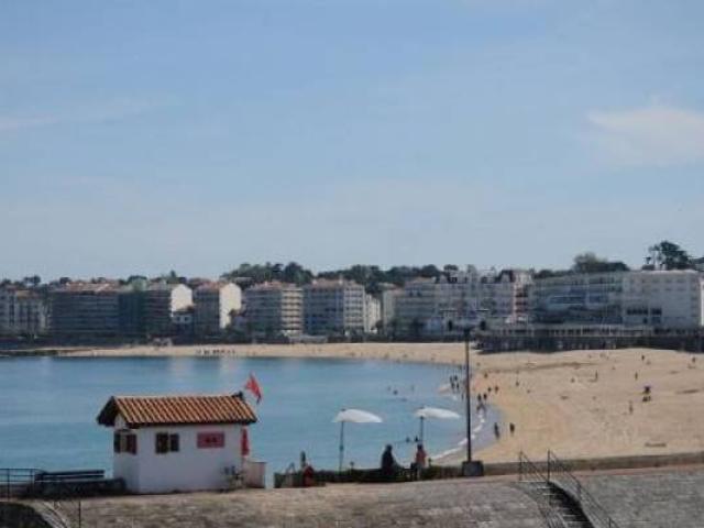 MAISON AVEC MAGNIFIQUE VUE DIRECTE SUR LA BAIE DE SAINT JEAN DE LUZ 7 PIÈCES