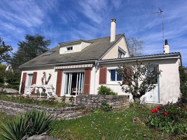 Maison avec magnifique vue et potentiel