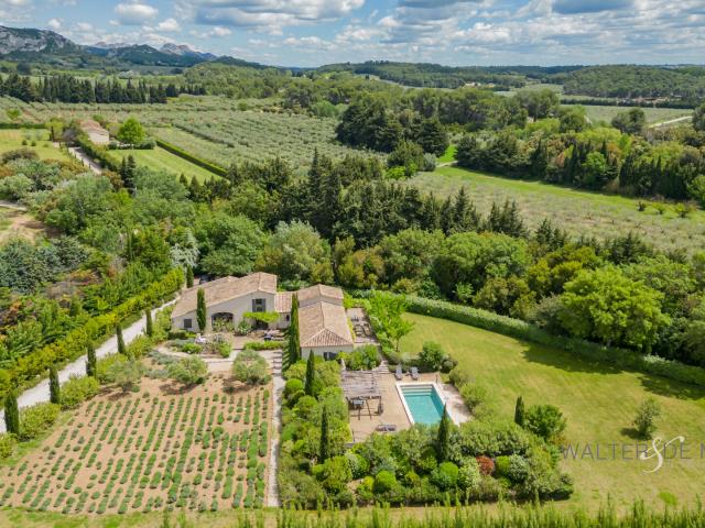 Maison avec piscine Maussane les Alpilles 7 pièce s 290 m2