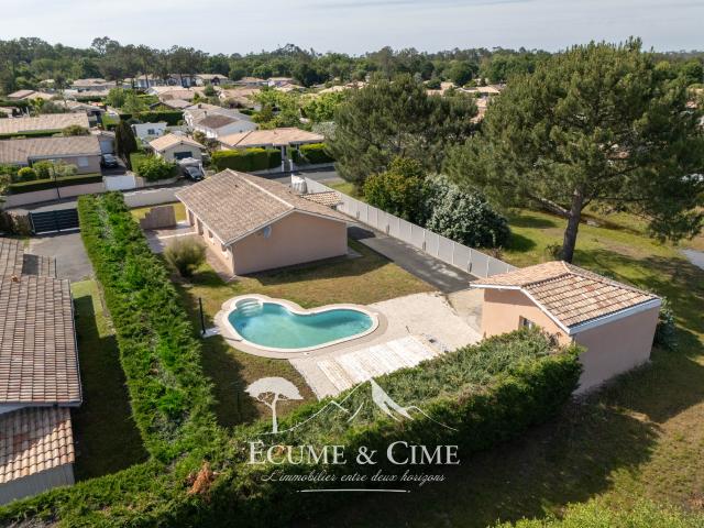 Maison avec piscine au calme
