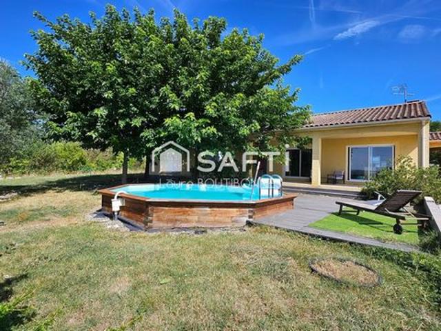 Maison avec piscine et grand terrain